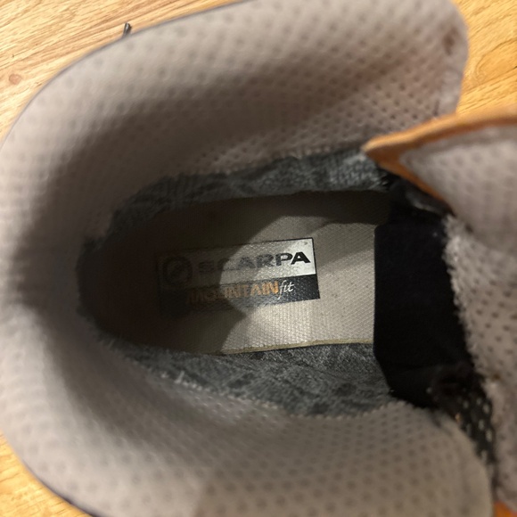 Scarpa B2 boots - Picture 3 of 5